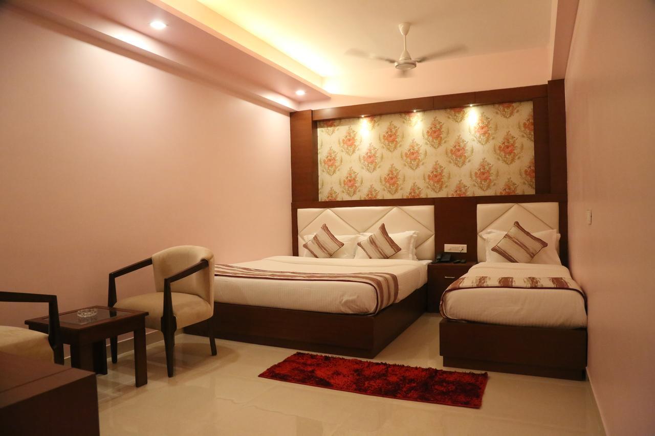 Hotel Varanasi Inn Dış mekan fotoğraf