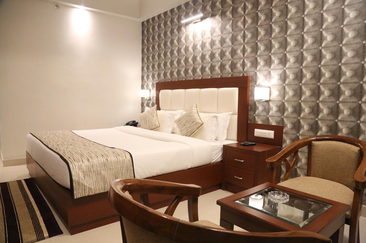 Hotel Varanasi Inn Dış mekan fotoğraf