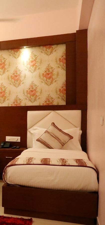 Hotel Varanasi Inn Dış mekan fotoğraf
